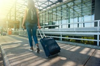 Cosa mettere in valigia per un anno all'estero: i consigli degli ex studenti