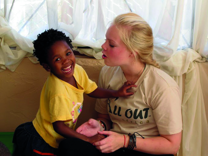 VOLONTARIATO NEL MONDO